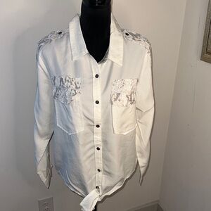 Vintage Havana EST 1954 ivory snake print detailing buttoned down front ties top